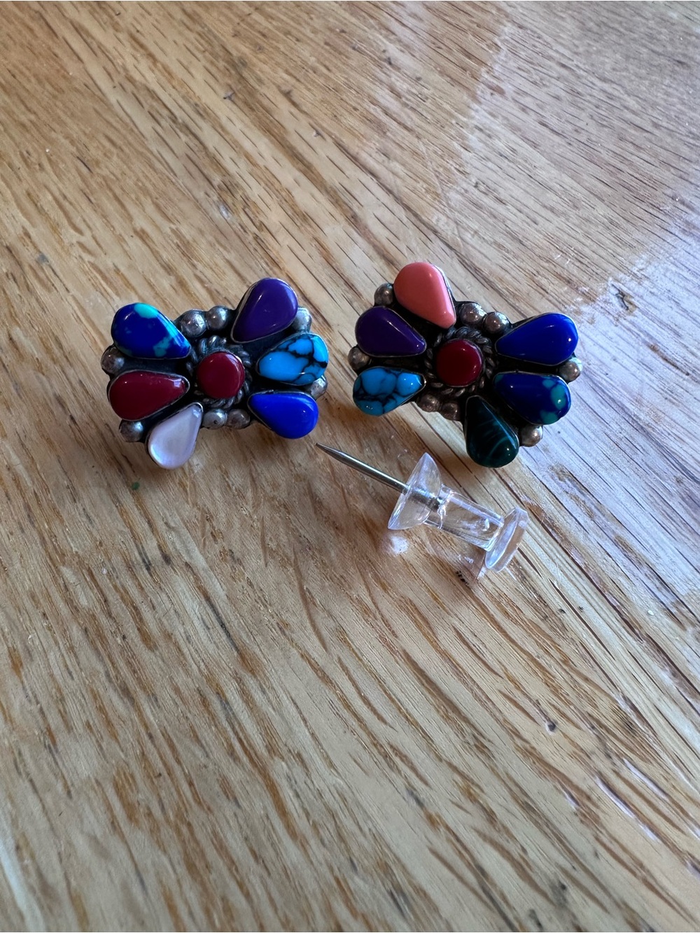 Vintage Navajo multi gemstone sterling silver stud earrings - Picture 3 of 3
